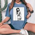 Hot Girl On 男性用 セクシー ブルネット ピンナップガール B&W レディースオーバーサイズコンフォートTシャツ Blue Jean