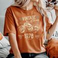 ヴィンテージ 1970 55 歳の誕生日プレゼント 男性 女性 55 歳 レディースオーバーサイズコンフォートTシャツ Yam
