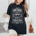 ヴィンテージ 1947 79歳の誕生日プレゼント 男性 女性 79歳 レディースオーバーサイズコンフォートTシャツ Black