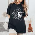花柄の三日月と蝶を持った猫。 レディースオーバーサイズコンフォートTシャツ Black