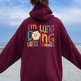 I'm Luna Doing Luna Things Groovy Retro Luna レディース オーバーサイズ パーカー バックプリント Maroon