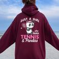 Just A Girl Who Love Tennis & Pandas パンダテニス愛好家 レディース オーバーサイズ パーカー バックプリント Maroon
