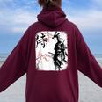 Samurai Giraffe Ninja Budo Japan Worrior Cherry Blosson レディース オーバーサイズ パーカー バックプリント Maroon