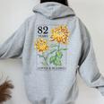 82 Years Loved And Blessed 花柄 フラワースタンプ 82歳の誕生日 レディース オーバーサイズ パーカー バックプリント Sport Grey