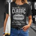66 歳のギフト ヴィンテージ クラシックカー 1960 66 歳の誕生日 長袖tシャツ Tシャツ 彼女への贈り物