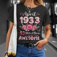 93歳 1933年4月 花柄 93歳 誕生日 男性 女性 Tシャツ 彼女への贈り物
