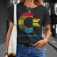 Commodore C64 大文字レインボーカラーストライプ効果 Tシャツ 彼女への贈り物