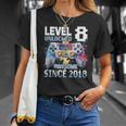 Nivel 8 Desbloqueado Cumpleaños Niño 8Vo Desbloqueadoideojuego Camiseta unisex Regalos para ella