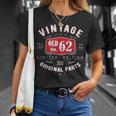 Vintage 1960 ヴィンテージ 1960年生まれ 62歳の誕生日ギフトアイデア 62歳 Tシャツ 彼女への贈り物