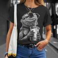 ひげを生やしたドラゴン 飲むアイスコーヒー 面白い動物 ミーム グランジ Tシャツ 彼女への贈り物