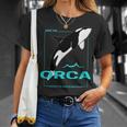 クジラと海を守るシャチ レトロなシャチのデザイン Tシャツ 彼女への贈り物