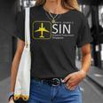 シンガポール・チャンギ国際空港航空フライトクルー。 Tシャツ 彼女への贈り物