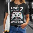 レベル 7 アンロック ビデオゲーム 7歳の誕生日 7歳の男の子 Tシャツ 彼女への贈り物