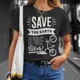 地球を救おう 自転車に乗ろう Tシャツ 彼女への贈り物