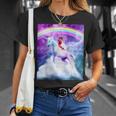 宇宙パグ 雲の上のレインボーユニコーン Tシャツ 彼女への贈り物