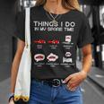 面白い車好き空き時間の車でやること Tシャツ 彼女への贈り物