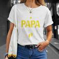 メンズ Promoted To Papa Est 2027Oon To Be Dad Tシャツ 彼女への贈り物