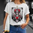 Rojo Reina De Corazones Corona Rebelde Gafas Deol Poker Card Es Camiseta unisex Regalos para ella