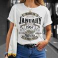 ヴィンテージ還暦伝説 1967年1月 60歳の贈り物 Tシャツ 彼女への贈り物