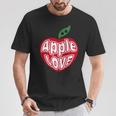 「Red Apple Fresh Fruit 」 ハート型 Love りんご フルーツ ユニークデザイン 長袖tシャツ Tシャツ 面白い贈り物