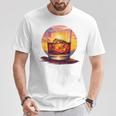 エレガントなウイスキーの夕日 Tシャツ 面白い贈り物