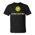 Zero Zero Two 、面白いピックルボール退職ギフト Tシャツ