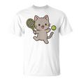 テニスをする猫。かわいいスポーツ猫。 Tシャツ