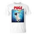 ニューヨーク港でゴム製のアヒルのおもちゃで遊ぶかわいいパグ犬 長袖tシャツ Tシャツ