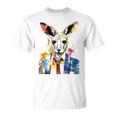 鮮やかなカンガルー、ネクタイ付き。 Tシャツ