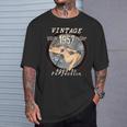 1957 ボンバーノーズアート ホットピンナップ 64歳の誕生日ギフト アンティーク調 Tシャツ 彼への贈り物