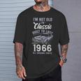 60歳の誕生日 1966年クラシックカー Tシャツ 彼への贈り物