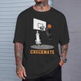 Checkmate Pawn Defeat King In Basketball チェスtシャツ Tシャツ 彼への贈り物