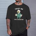 Trust Me I'm A Ducktor メディカルしゃれクワック ダックドクター Tシャツ 彼への贈り物