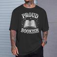 Proud Bookish Open Book Reading愛好家。 Tシャツ 彼への贈り物