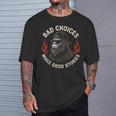 Sasquatch Bad Choices Make Goodtories 面白い 皮肉 Tシャツ 彼への贈り物