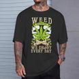 Weed 毎日を楽しむ Tシャツ 彼への贈り物