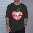 「Red Apple Fresh Fruit 」 ハート型 Love りんご フルーツ ユニークデザイン 長袖tシャツ Tシャツ 彼への贈り物