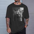 スモーキング 猫 ミーム 大人 ユーモア ノベルティ グラフィック Tシャツ 彼への贈り物