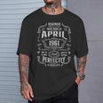 ヴィンテージ65歳の誕生日レジェンドは1961年4月に誕生しました。 Tシャツ 彼への贈り物