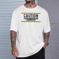 Caution Does Not Play Well With Others Tシャツ 彼への贈り物