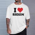 I Hearthion ファーストネーム I Love パーソナライズ Tシャツ 彼への贈り物