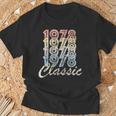 1978年 クラシック ヴィンテージ レトロ スタイル Born In 1978 Tシャツ 高齢者への贈り物