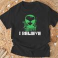 I Believe In Aliens Retro UFO Space Vibes Cosmic Lover T-Shirt Gifts for Old Men