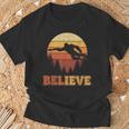 Bigfoot Believe Disc Golf Retro Sunset Vintage Flying Disc T-Shirt Gifts for Old Men
