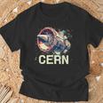 Cern 大型ハドロン衝突型加速器 レトロ素粒子物理空間 Tシャツ 高齢者への贈り物