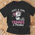 Just A Girl Who Love Tennis & Pandas パンダテニス愛好家 Tシャツ 高齢者への贈り物
