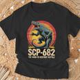 Scp-682 破壊しづらい爬虫類モンスターcpファンデーション Tシャツ 高齢者への贈り物