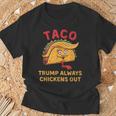 Taco Trump Always Chickens Out アンチトランプニックネーム Tシャツ 高齢者への贈り物