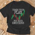 Trade Your Plan Not Your Emotions トレーディング投資家トレーダー株式証券取引所 Tシャツ 高齢者への贈り物