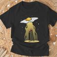 Ufo 卵 ベーコン アブダクション 面白い 宇宙人 朝ごはん 銀河系 食品 Tシャツ 高齢者への贈り物